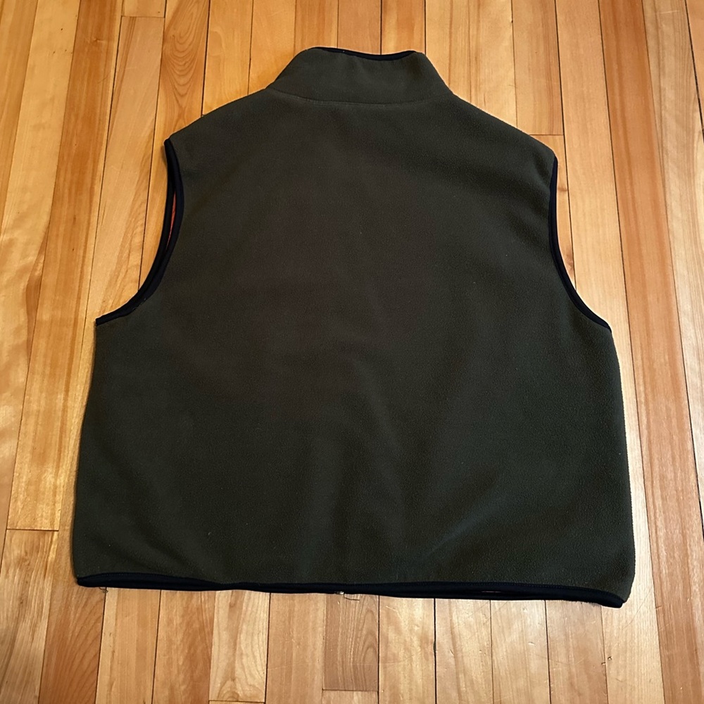 Reversible Vest - Picture 2 of 4
